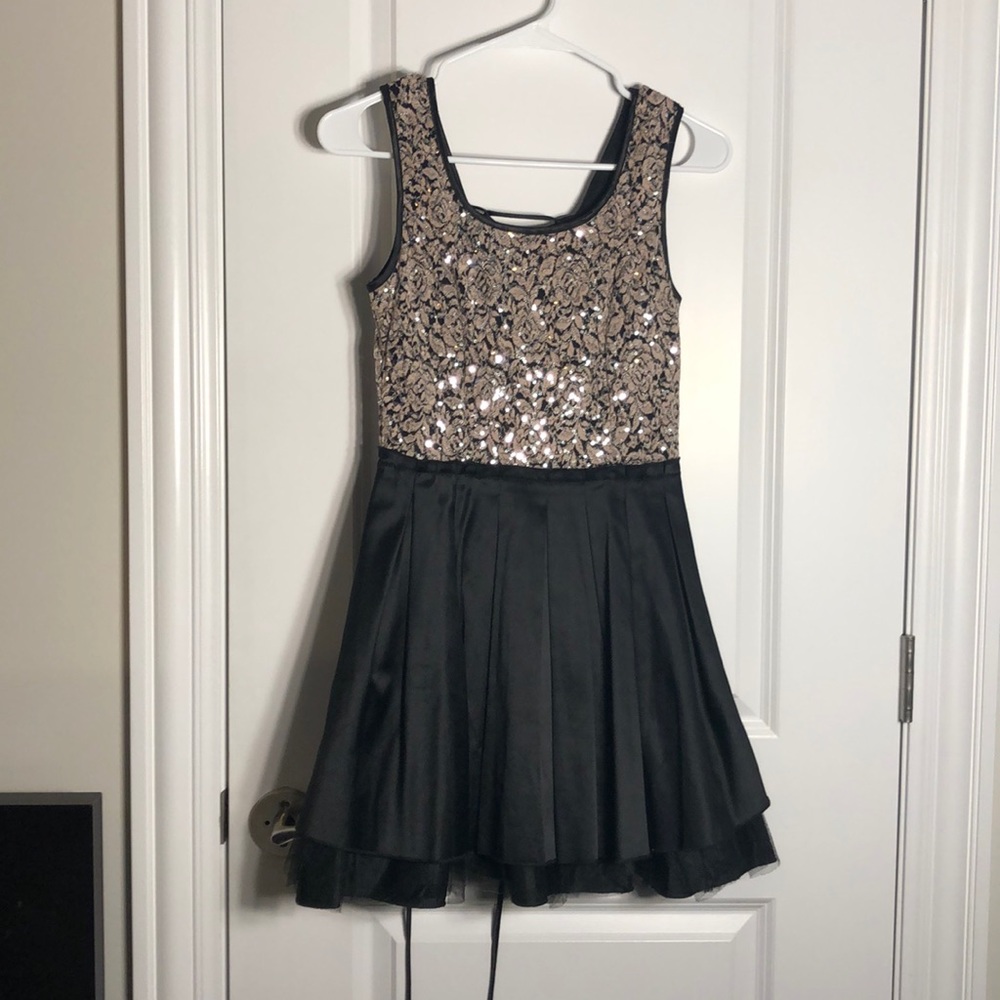 Gold Sparkle Homecoming dress